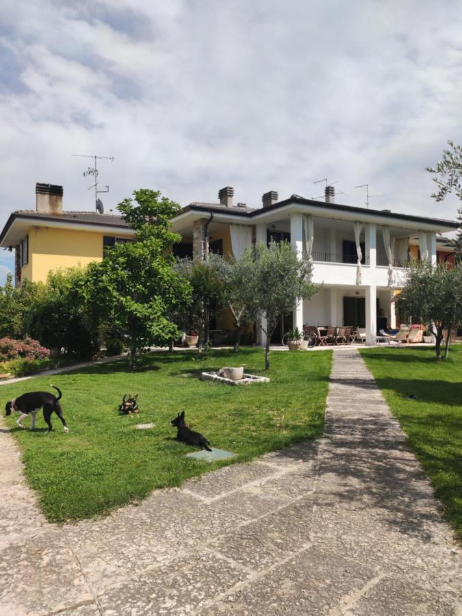 Sara Holiday Rentals Bardolino Esterno foto