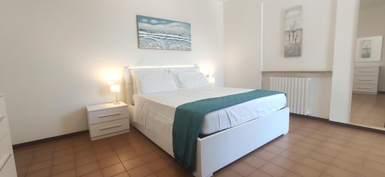 Sara Holiday Rentals Bardolino Esterno foto