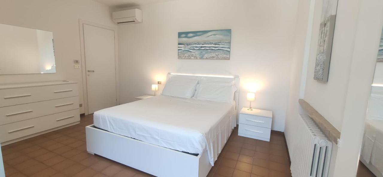 Sara Holiday Rentals Bardolino Esterno foto